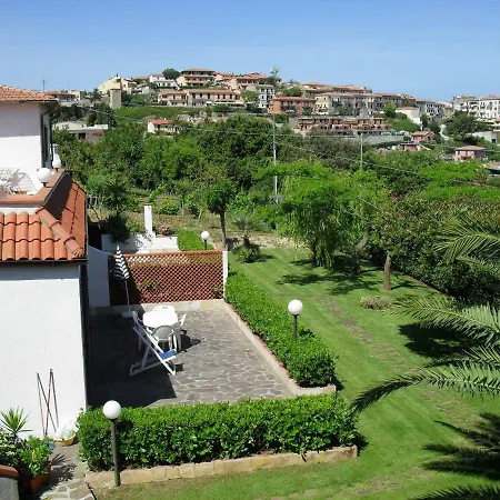 I Salici Apartment *